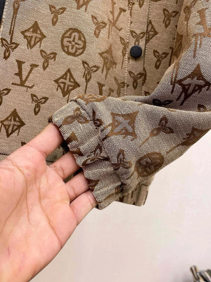 Colorful Louis Vuitton Outwear 137768