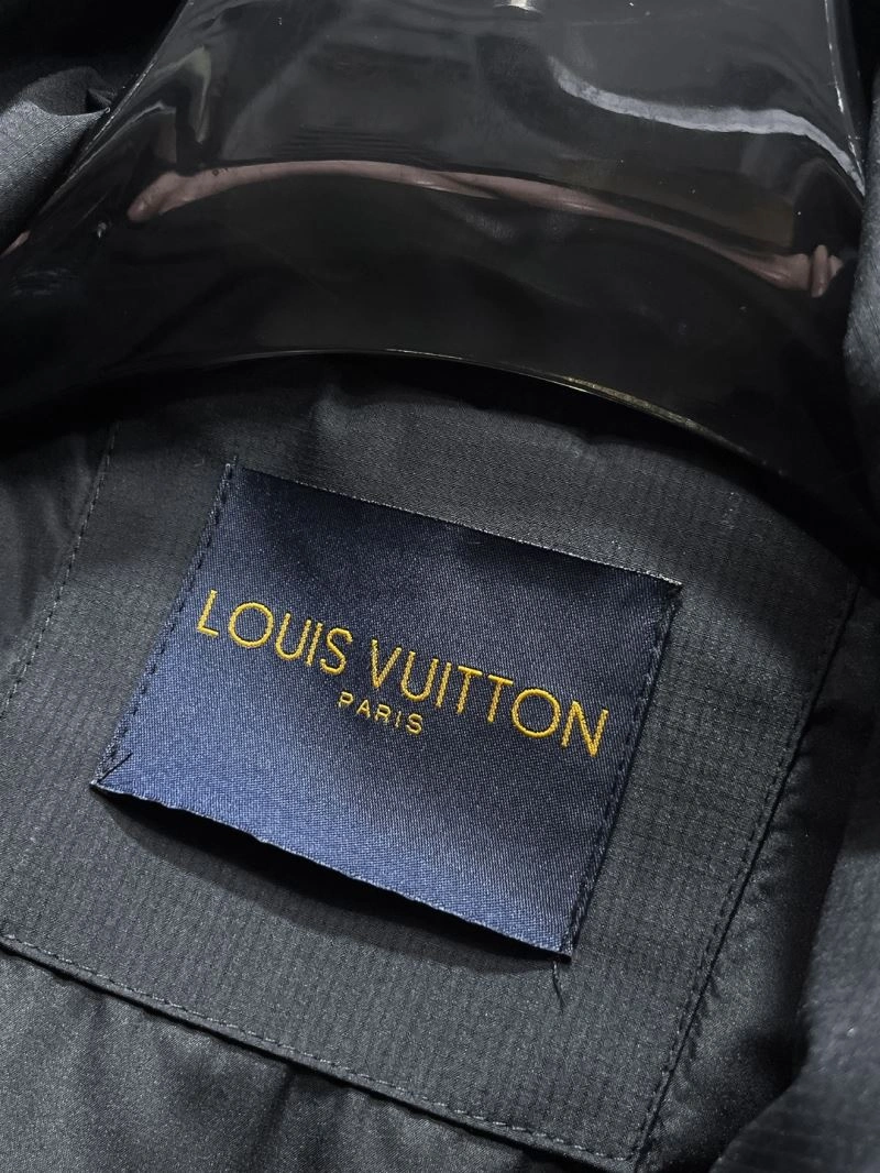 Flexible Louis Vuitton Outwear 137765