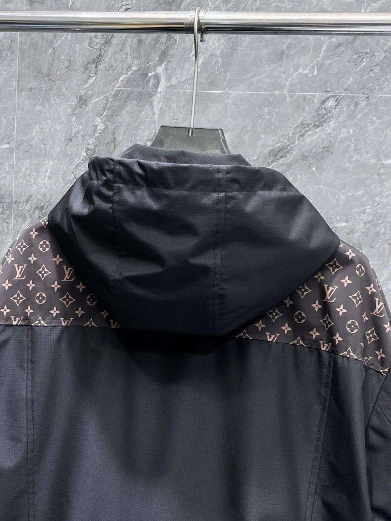 Flexible Louis Vuitton Outwear 137765