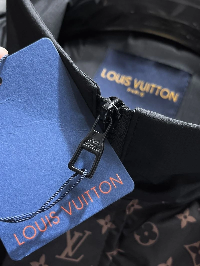 Flexible Louis Vuitton Outwear 137765