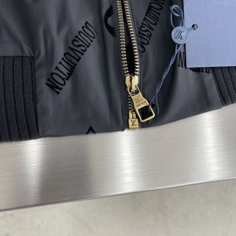 Soft Louis Vuitton Outwear 137760