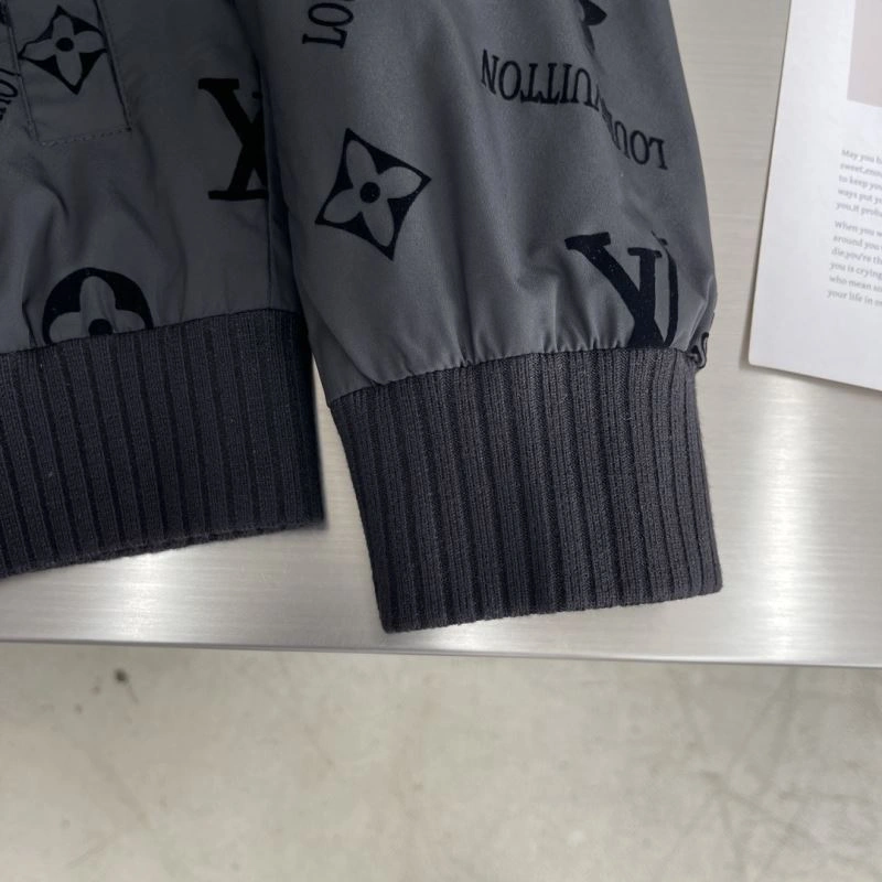 Soft Louis Vuitton Outwear 137760