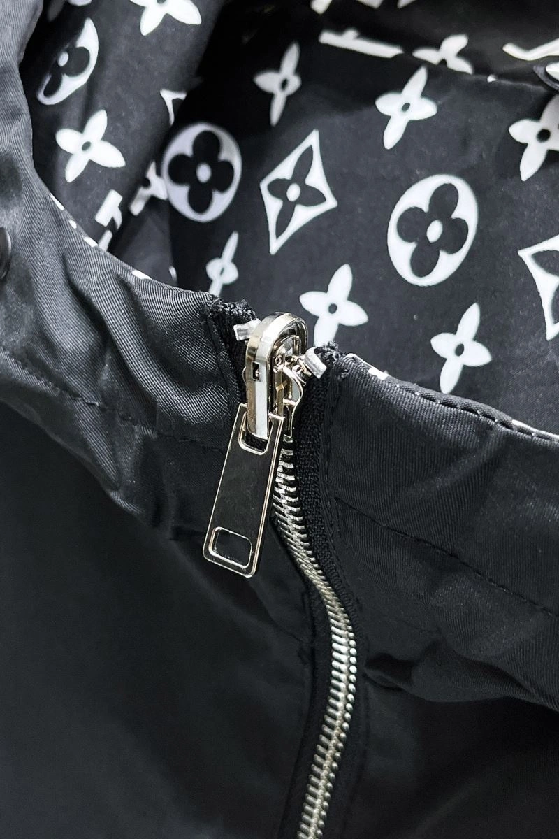Minimalist Louis Vuitton Outwear 137762