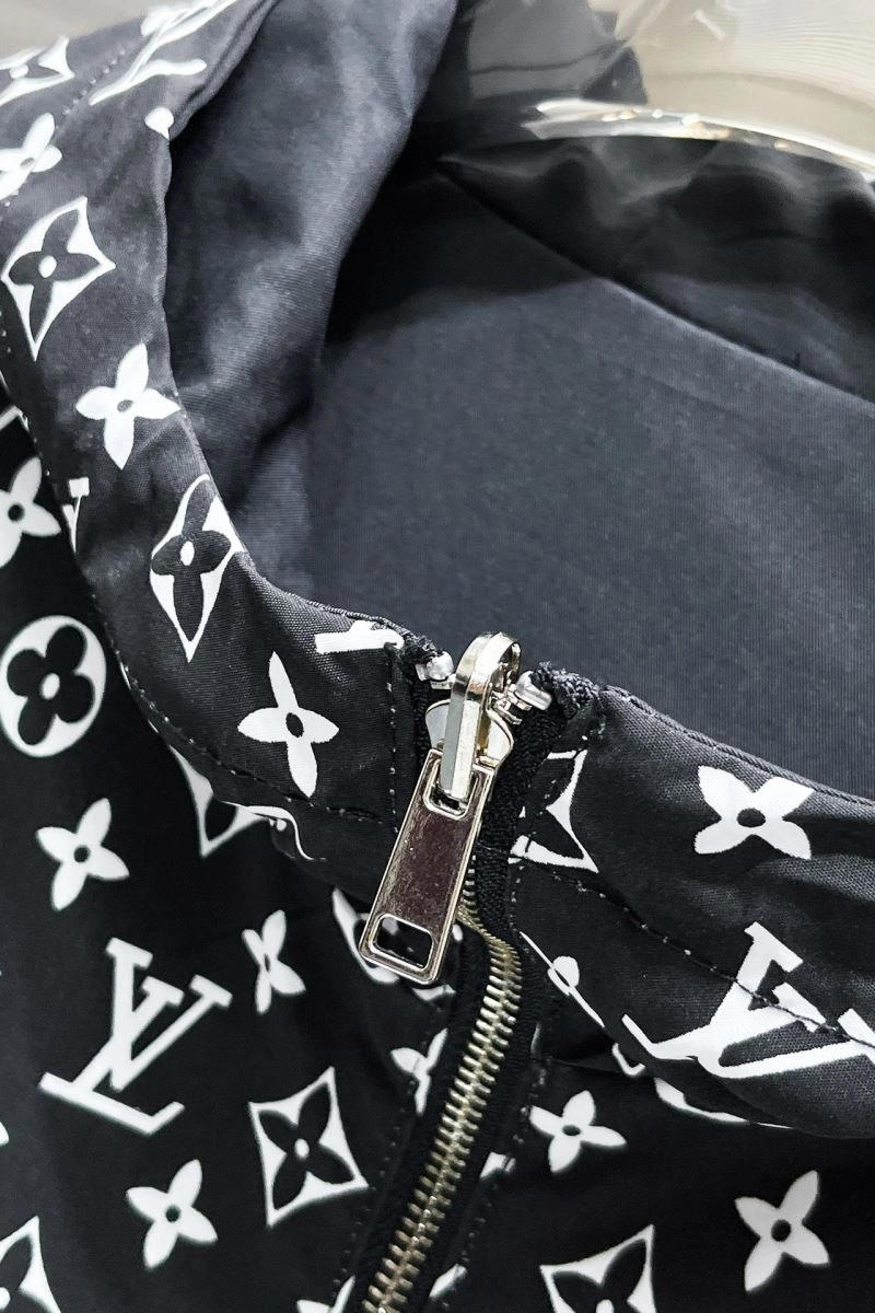 Minimalist Louis Vuitton Outwear 137762