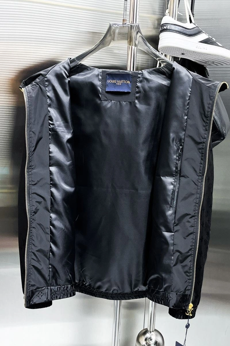 FashionForward Louis Vuitton Outwear 137755