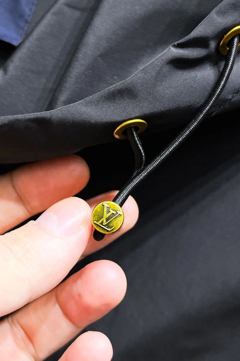 FashionForward Louis Vuitton Outwear 137755