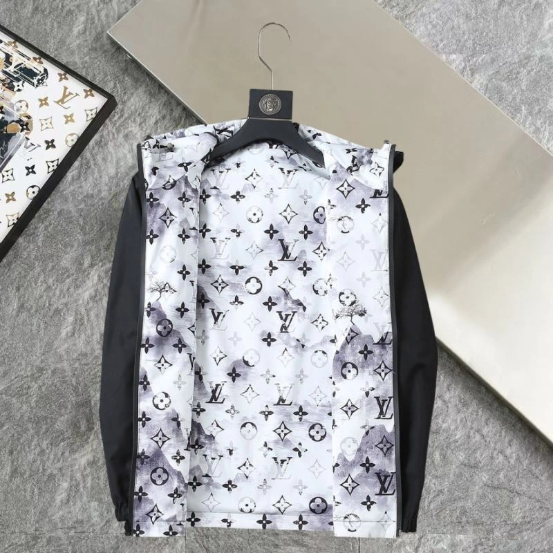 FlexibleFit Louis Vuitton Outwear 137748