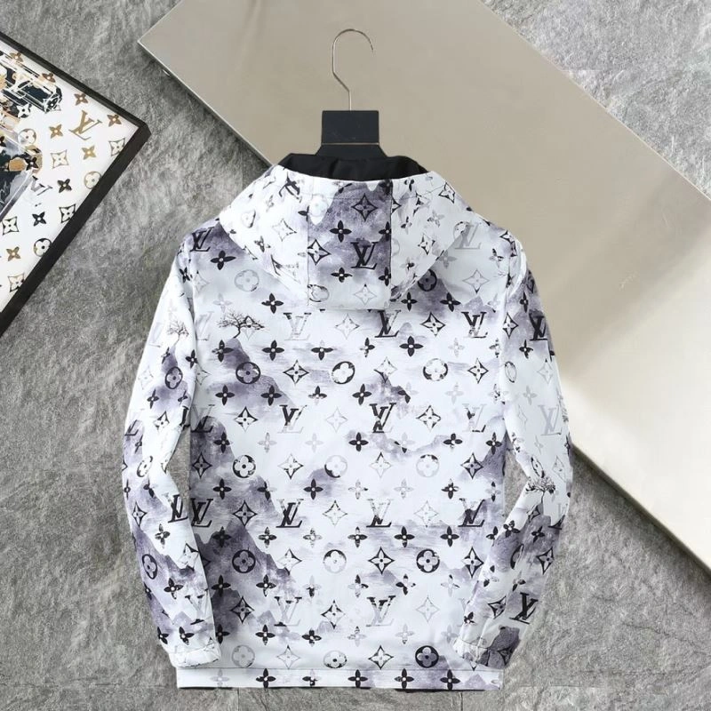 FlexibleFit Louis Vuitton Outwear 137748