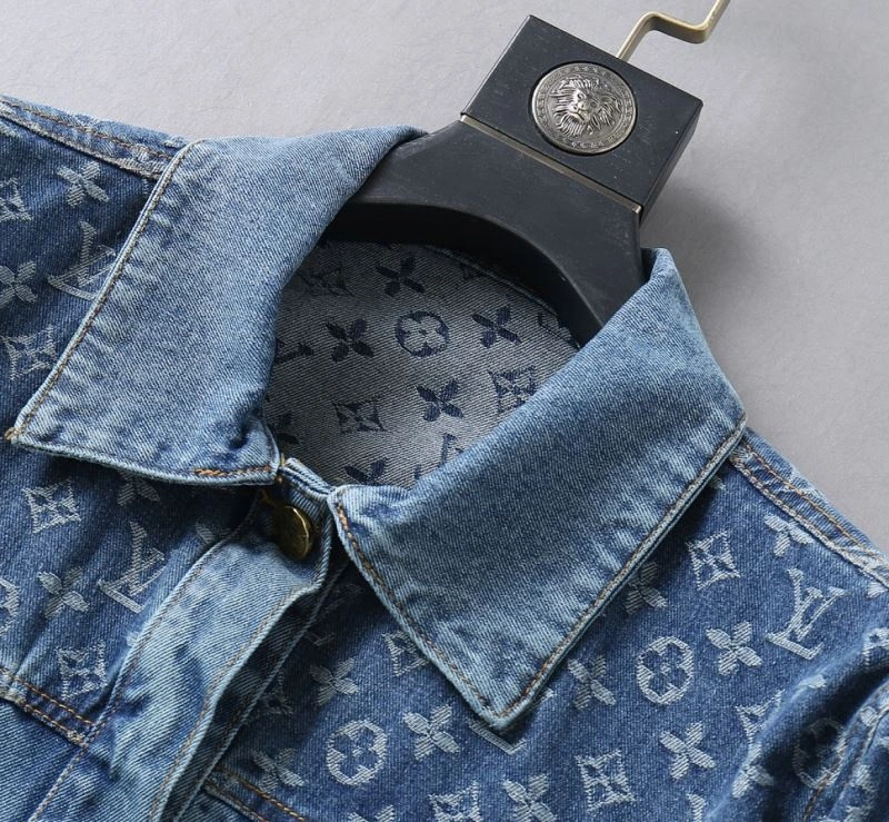 Sophisticated Louis Vuitton Outwear 137756