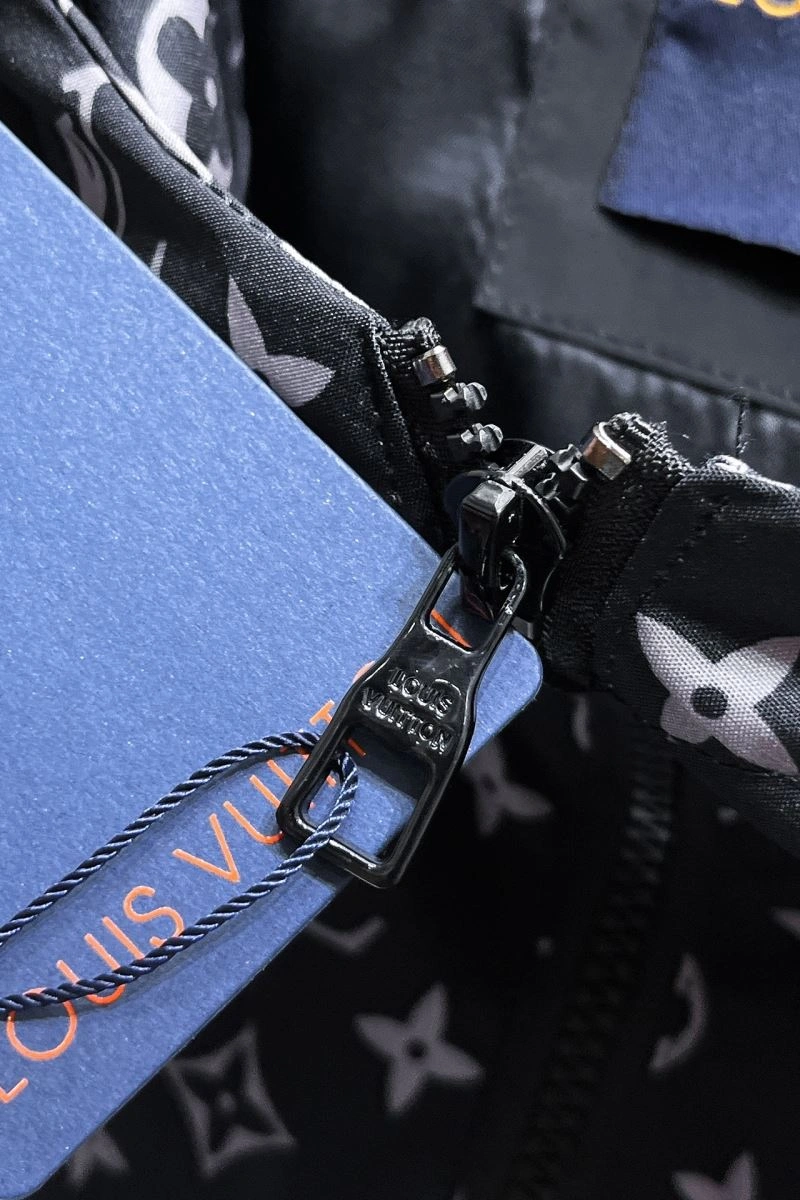 Louis Vuitton Outwear ComfortFit 137751