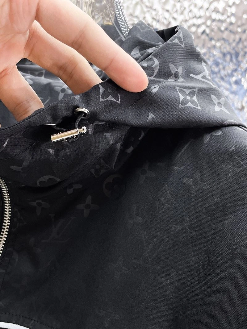 QuickDry Louis Vuitton Outwear 137767