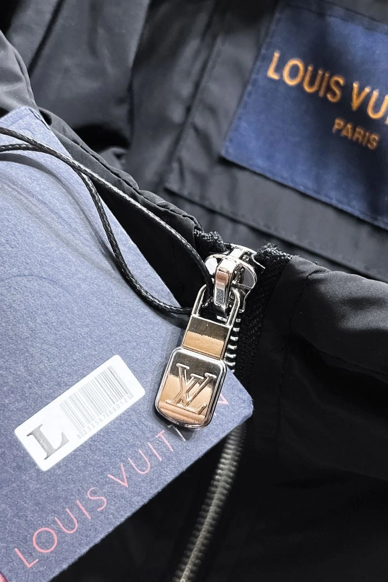 TimelessDesign Louis Vuitton Outwear 137754