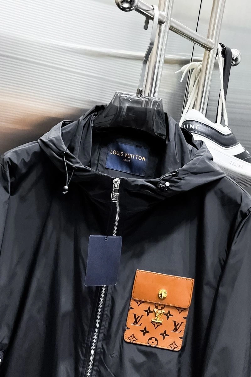 TimelessDesign Louis Vuitton Outwear 137754