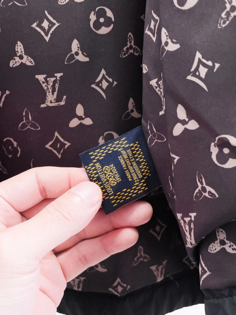 WaterResistant Louis Vuitton Outwear 137752