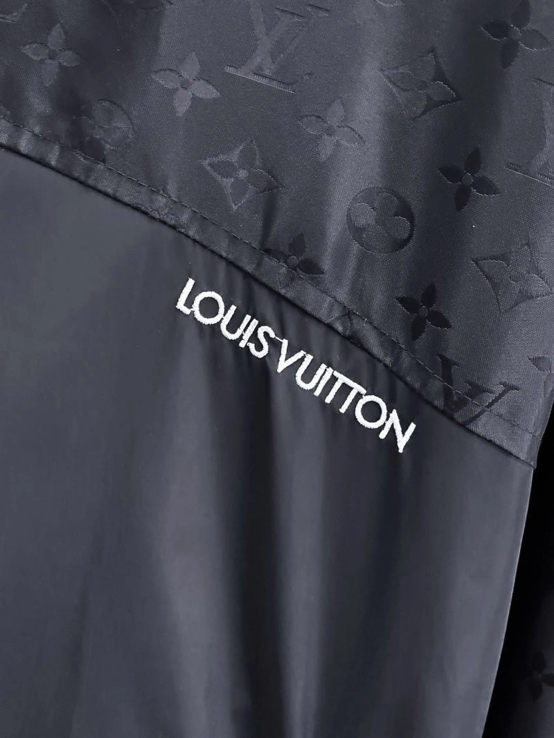 WaterResistant Louis Vuitton Outwear 137752