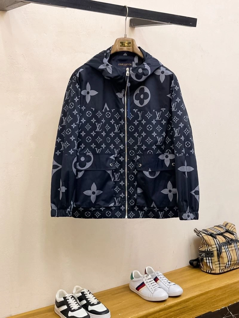 QuickDry Louis Vuitton Outwear 137747