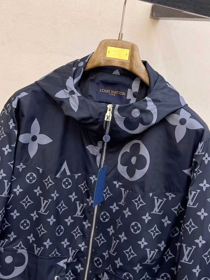 QuickDry Louis Vuitton Outwear 137747