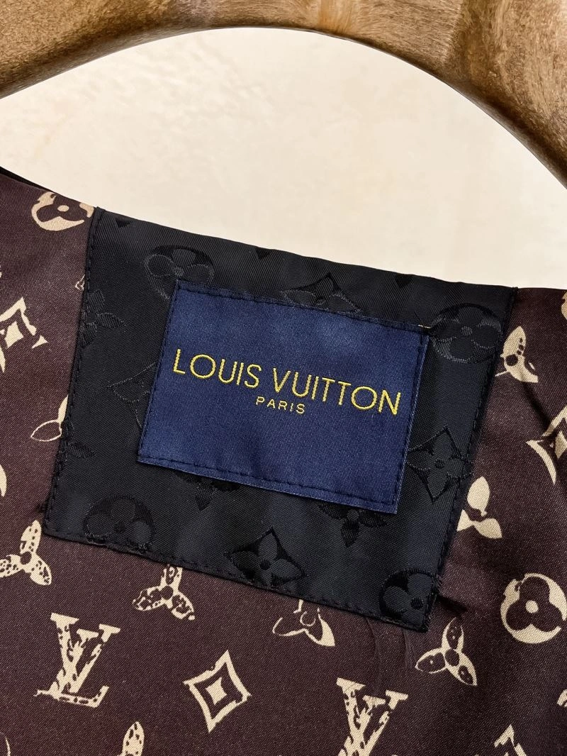 ModernLook Louis Vuitton Outwear 137750