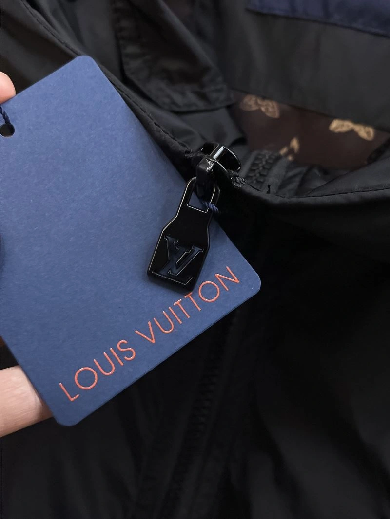 Louis Vuitton Outwear FreshLook 137745