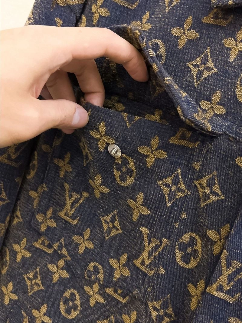 Louis Vuitton Outwear Flexible 137743