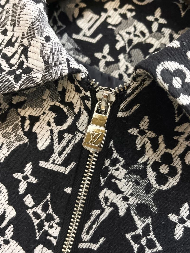 Louis Vuitton Outwear Lightweight 137740