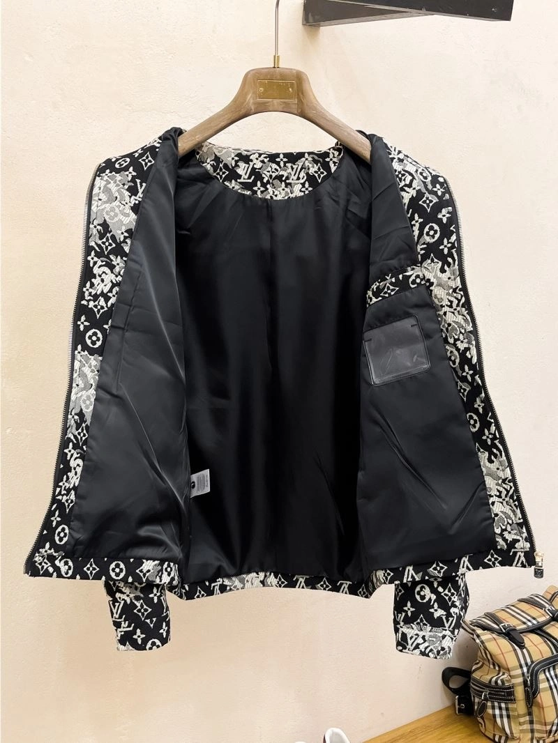 Louis Vuitton Outwear Lightweight 137740