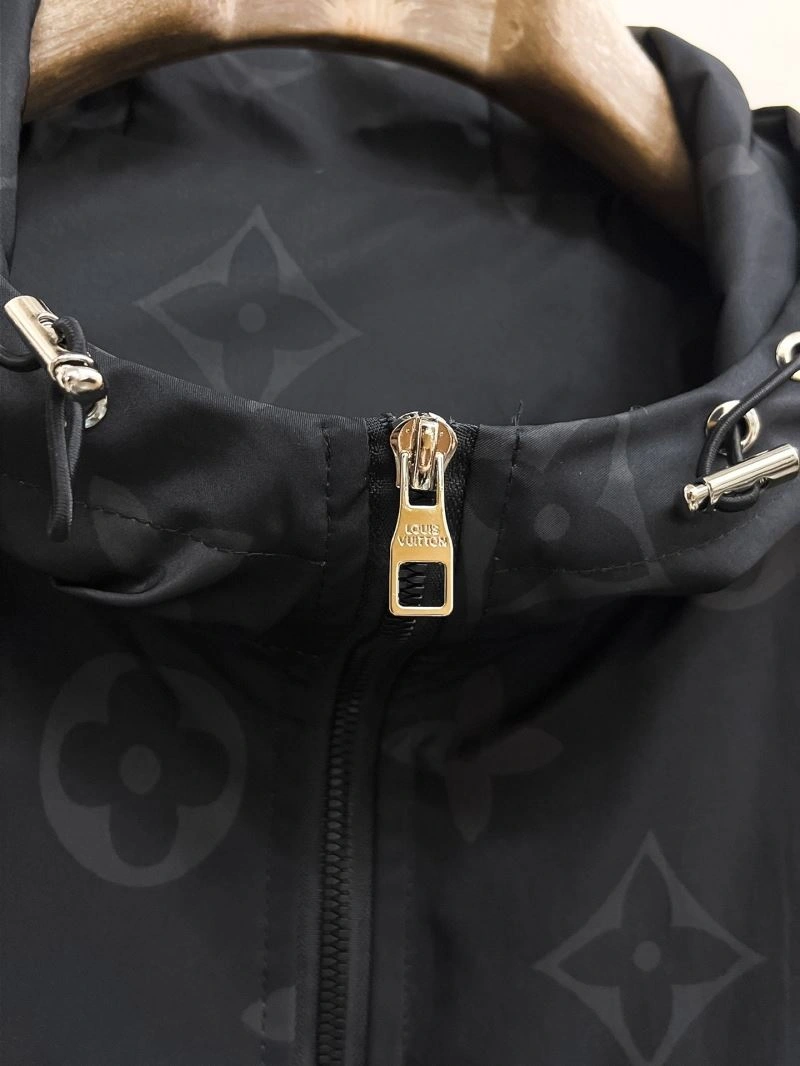 Louis Vuitton Outwear TimelessDesign 137742