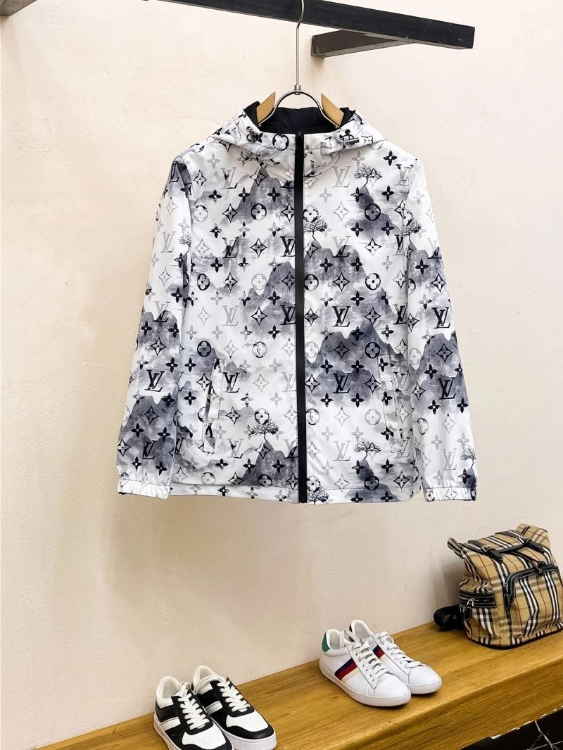 TimelessDesign Louis Vuitton Outwear 137736