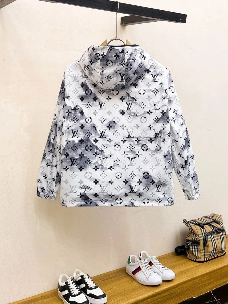 TimelessDesign Louis Vuitton Outwear 137736