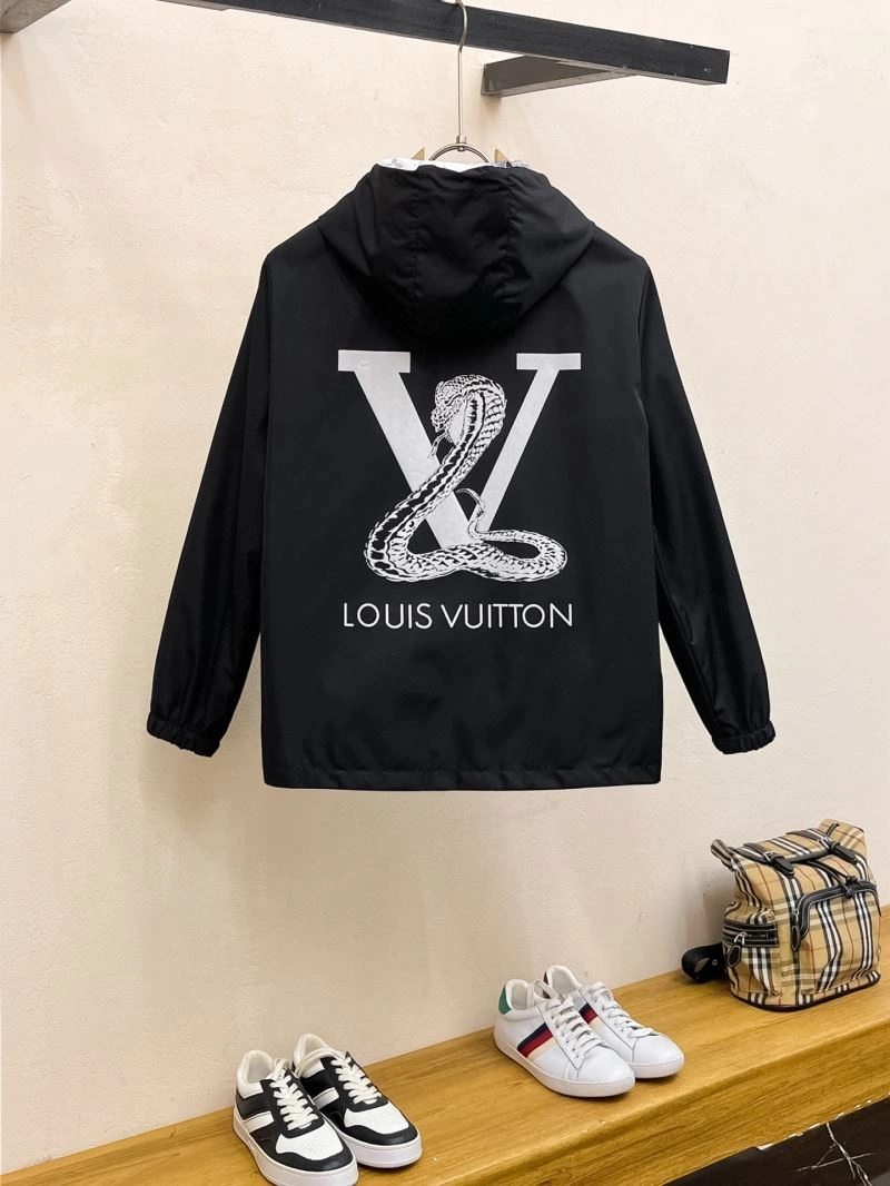 TimelessDesign Louis Vuitton Outwear 137736