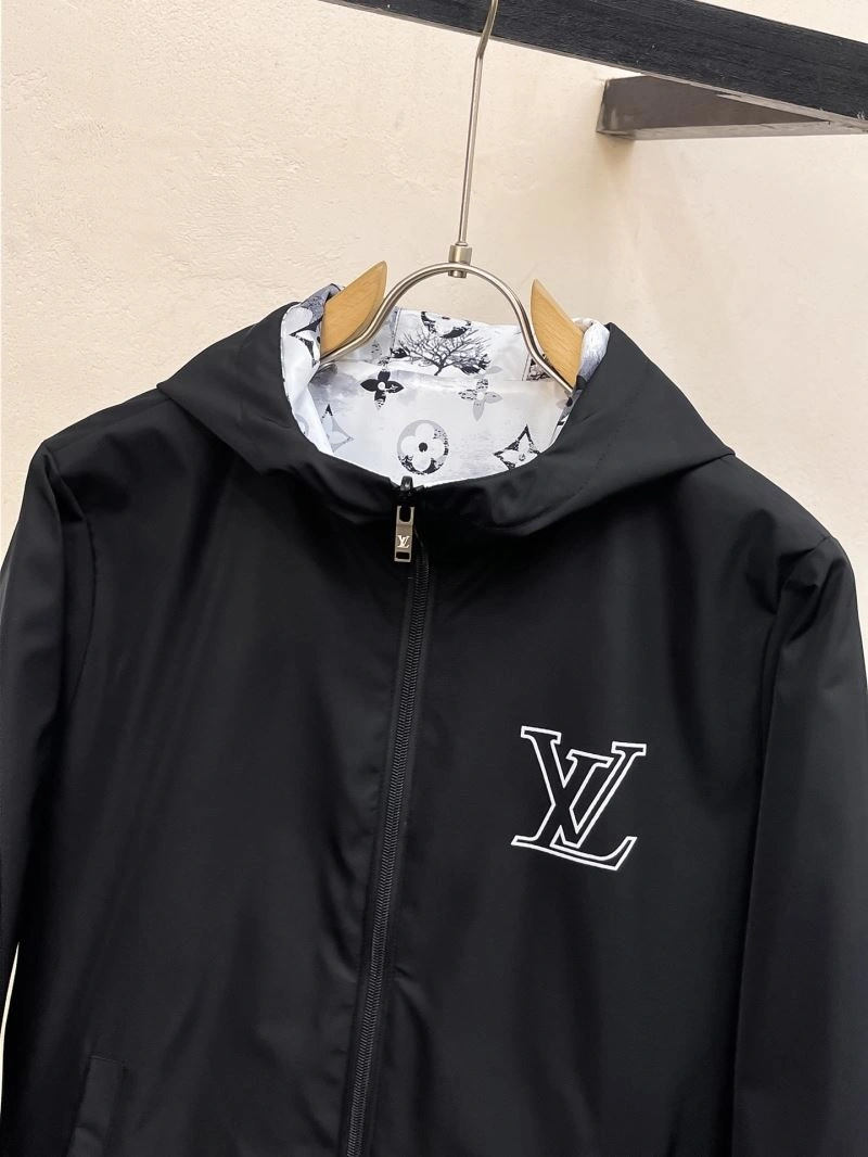 TimelessDesign Louis Vuitton Outwear 137736