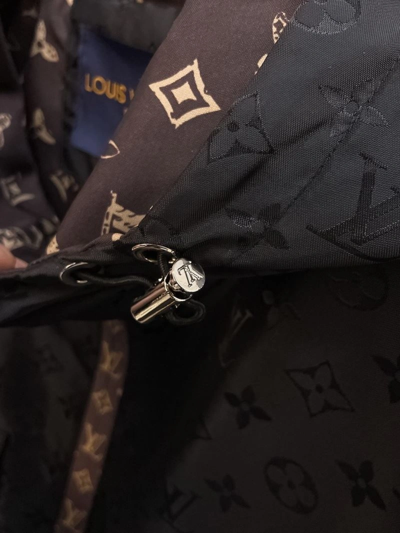Louis Vuitton Outwear FastDry 137735