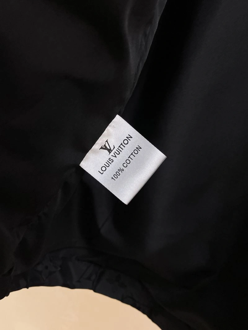 Louis Vuitton Outwear FastDry 137735