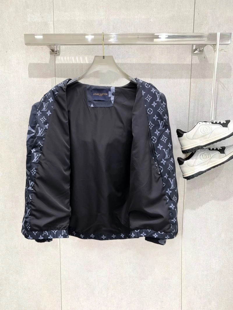Sustainable Louis Vuitton Outwear 137730