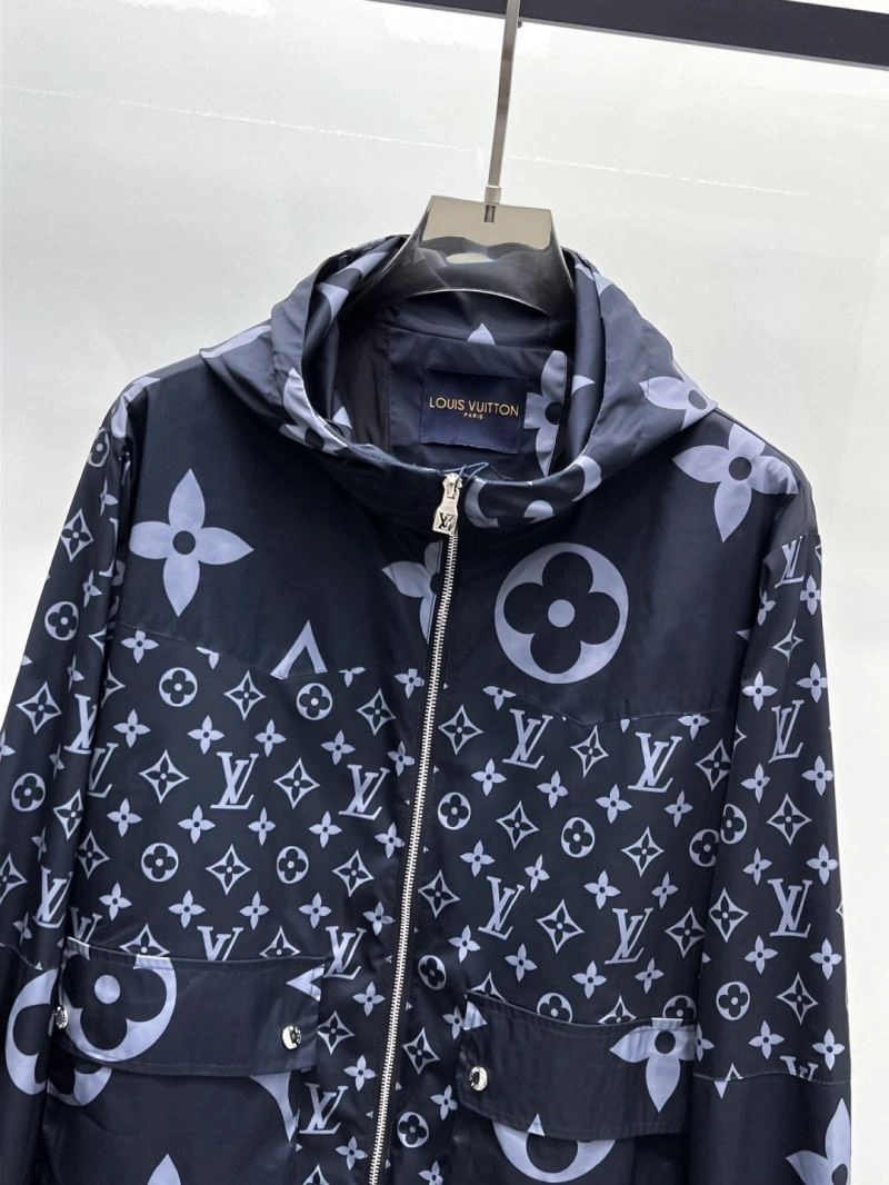 Sustainable Louis Vuitton Outwear 137730