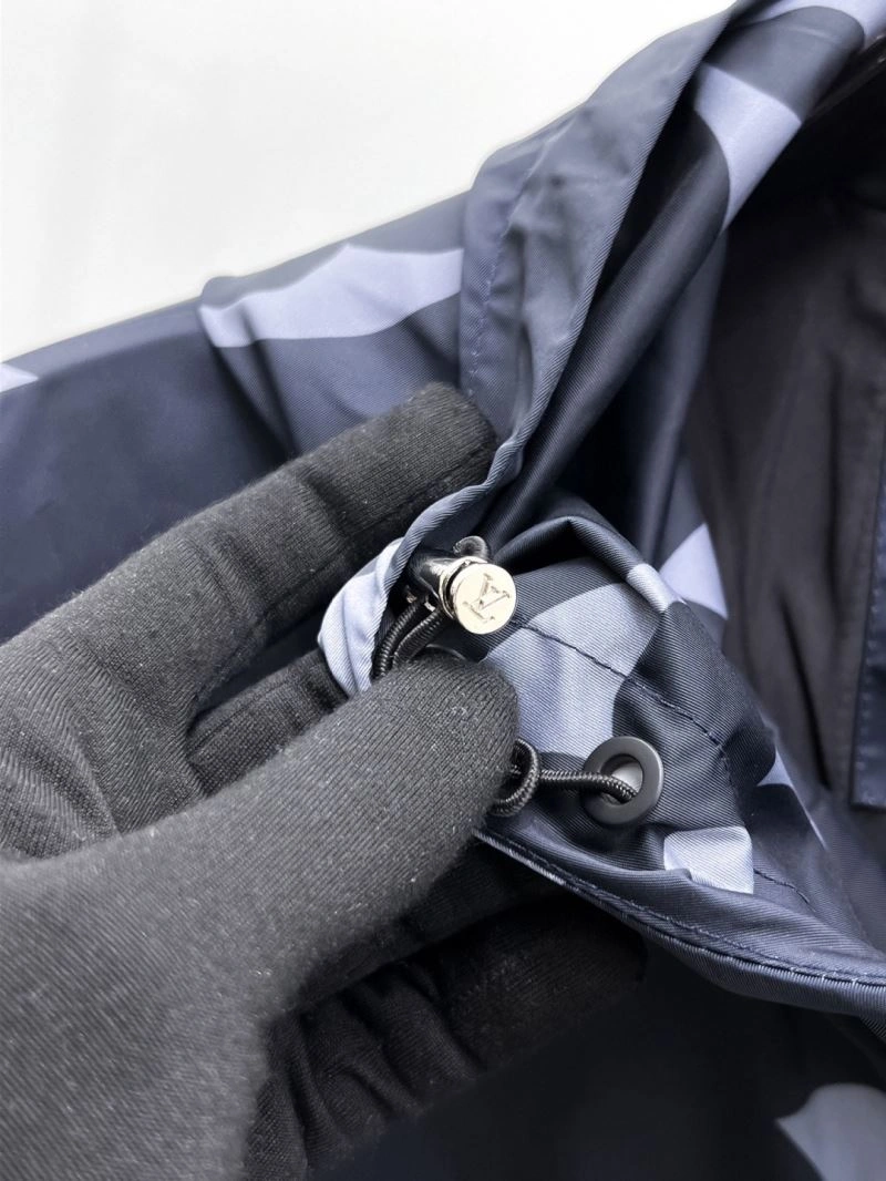 Sustainable Louis Vuitton Outwear 137730