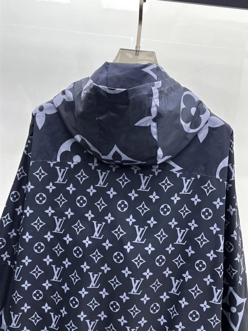 Sustainable Louis Vuitton Outwear 137730