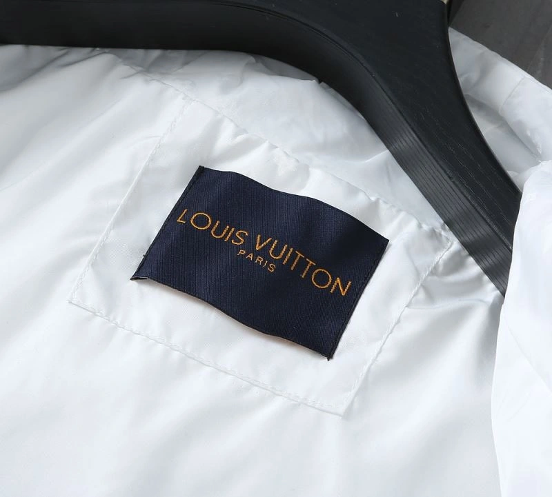 Louis Vuitton Outwear Flexible 137733
