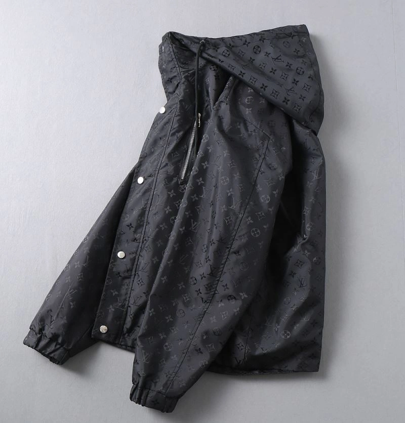 Louis Vuitton Outwear Chic 137724