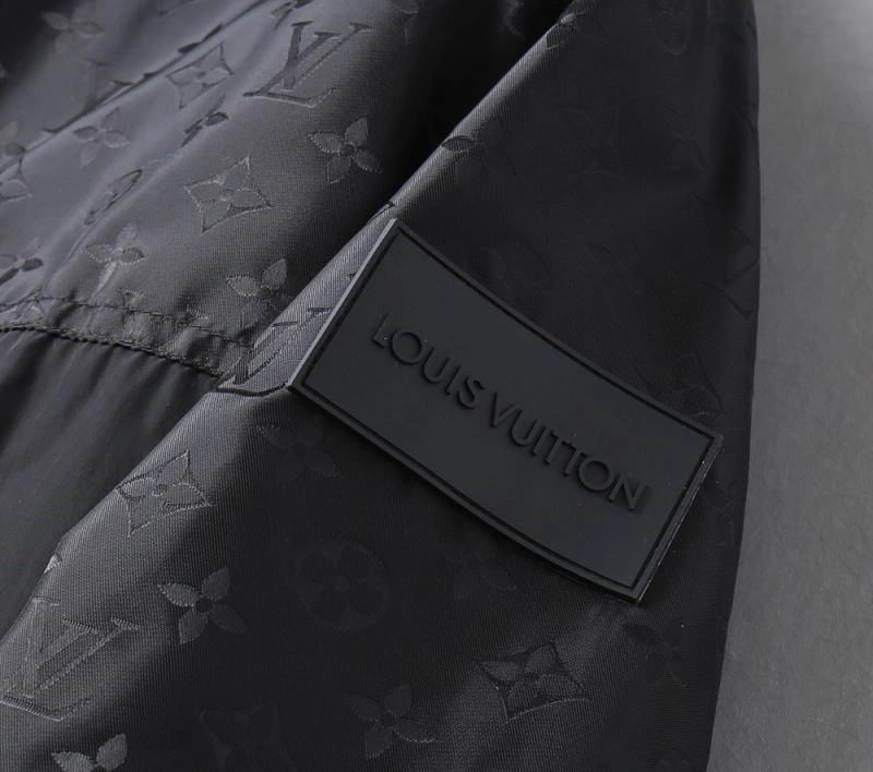 OnTrend Louis Vuitton Outwear 137729
