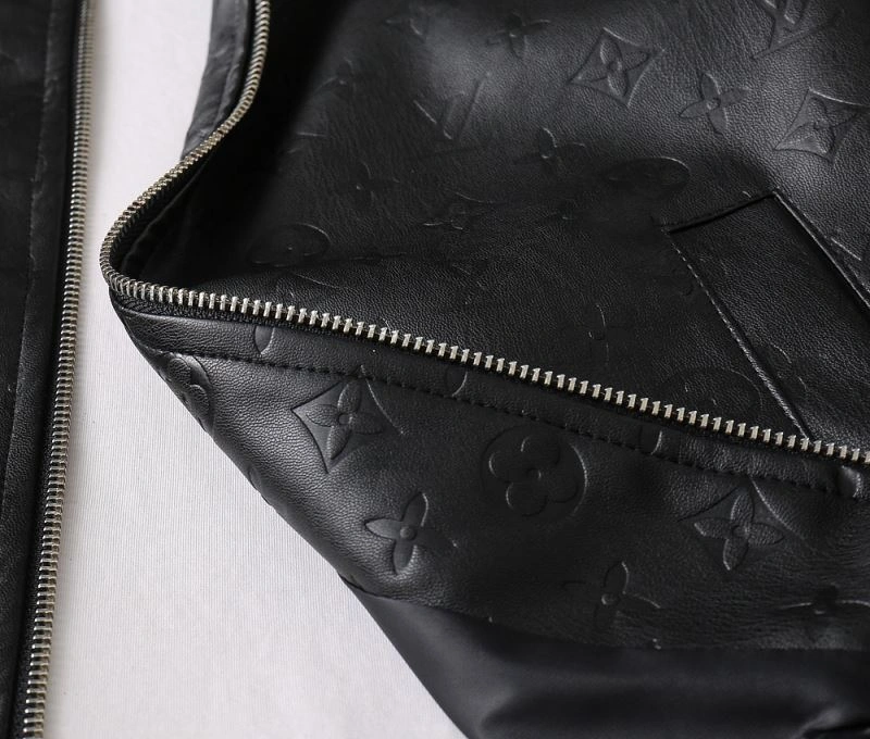 Refined Louis Vuitton Outwear 137723