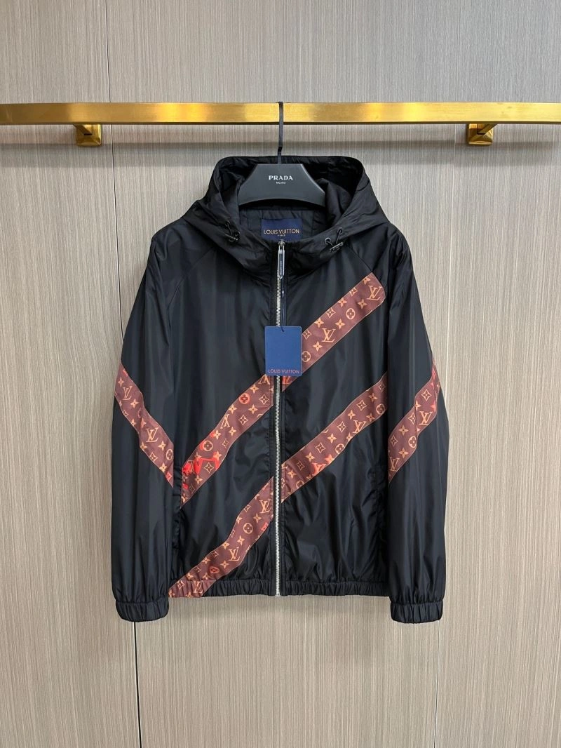 Flexible Louis Vuitton Outwear 137726