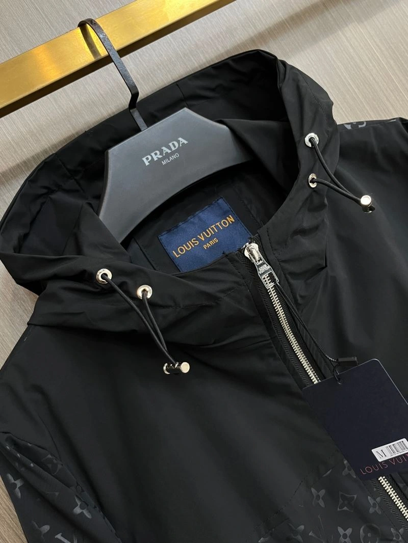 Louis Vuitton Outwear AllSeason 137714