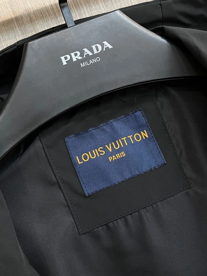 Louis Vuitton Outwear AllSeason 137714