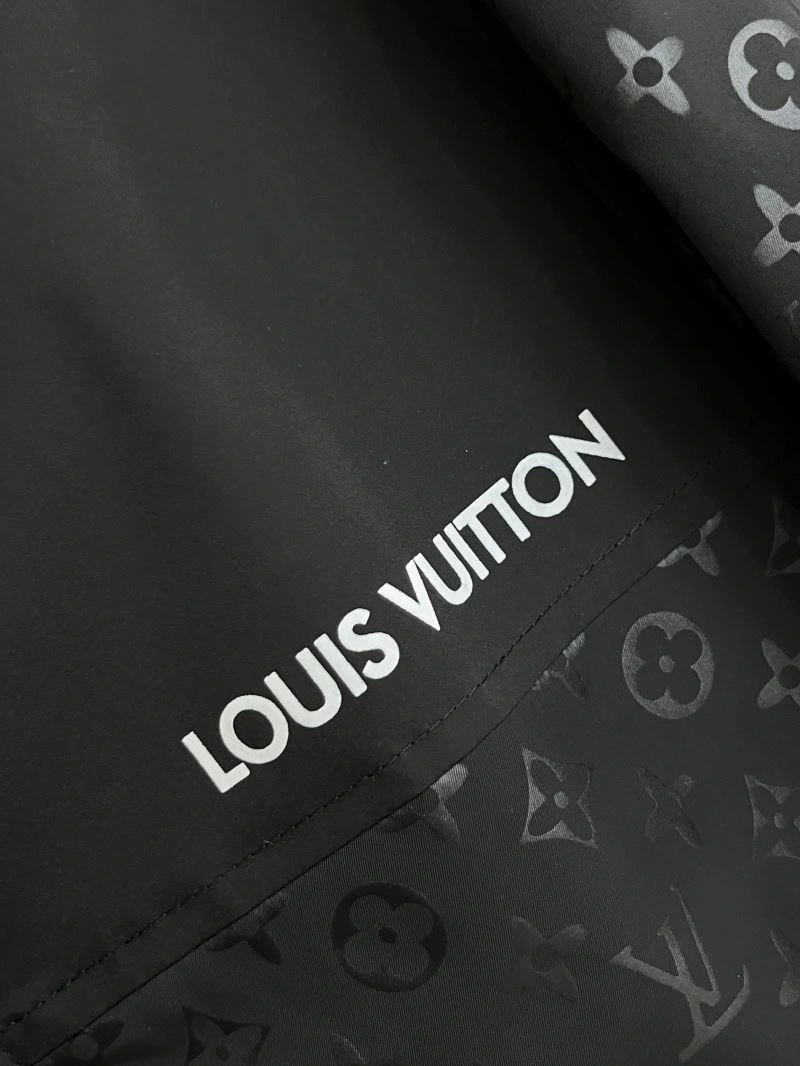 Louis Vuitton Outwear AllSeason 137714