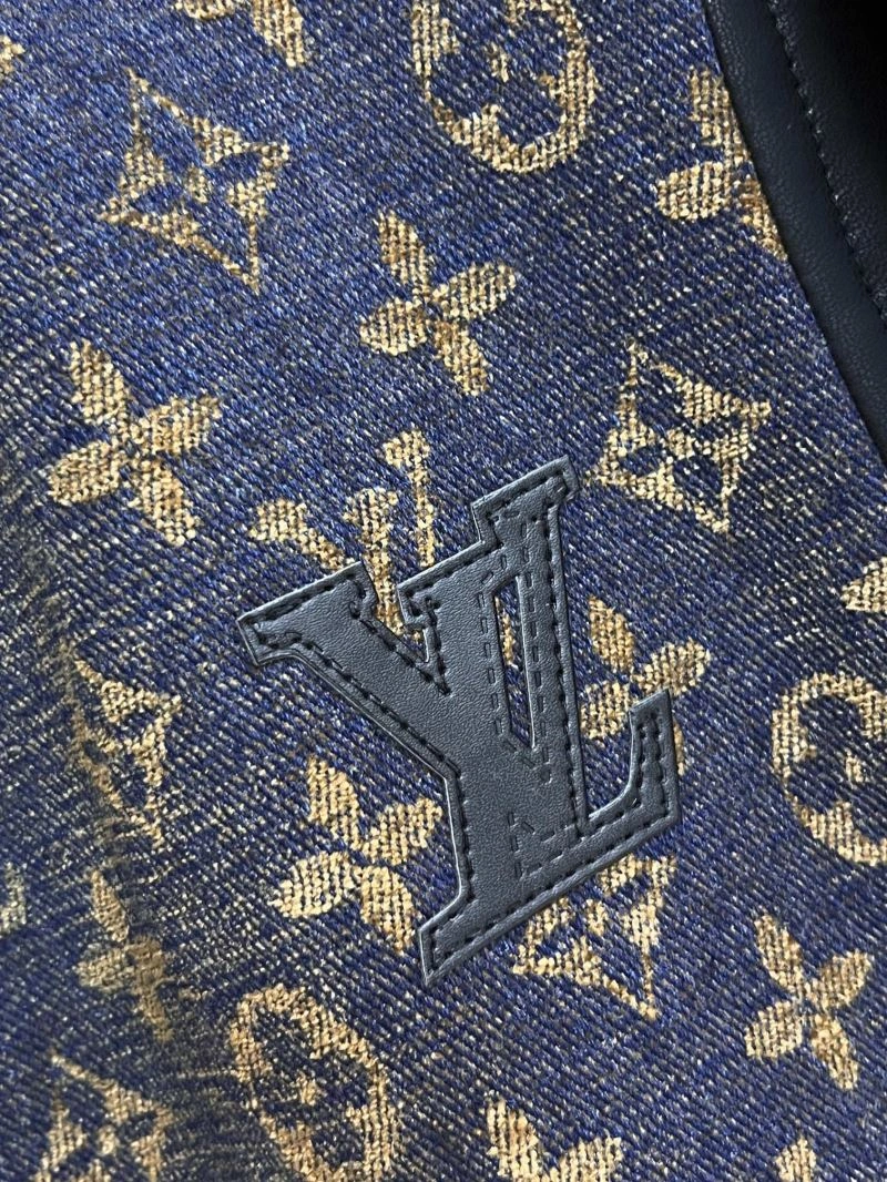 Louis Vuitton Outwear Elegant 137716