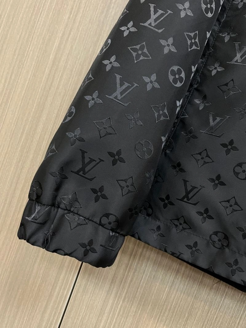 Louis Vuitton Outwear Modern 137725