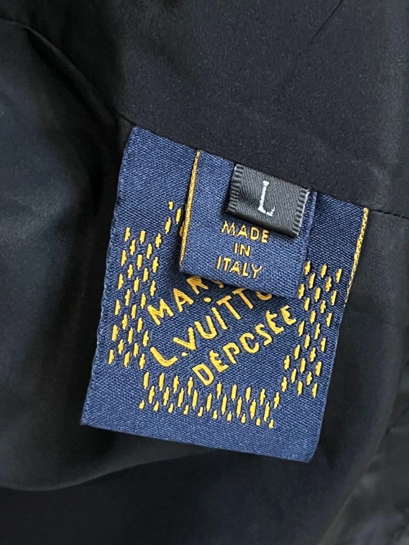 Louis Vuitton Outwear Modern 137725