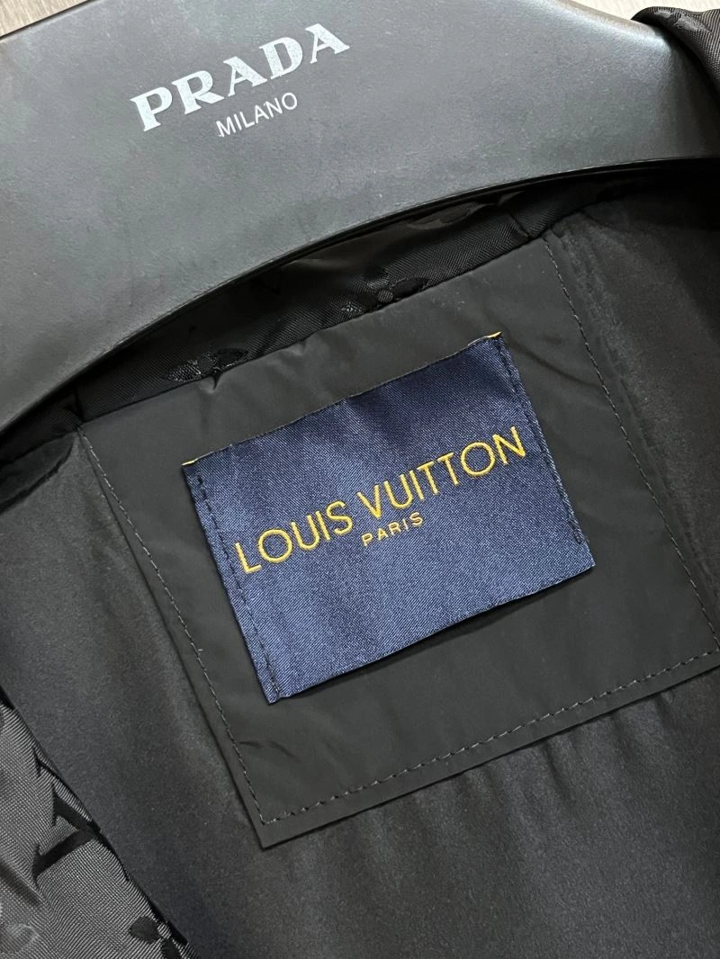 Durable Louis Vuitton Outwear 137715