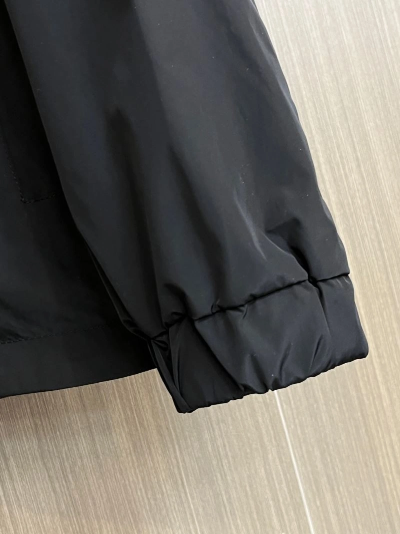 Durable Louis Vuitton Outwear 137715